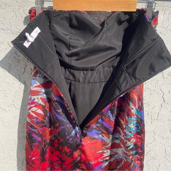 BCBG Bold Strapless Mini Dress Fiery Red Purple Abstract Print Glam Y2k Revival - Picture 3 of 5